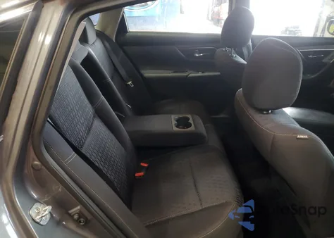 2016 Nissan Altima 2.5 from USA, damaged, VIN 1N4AL3AP0GC258381